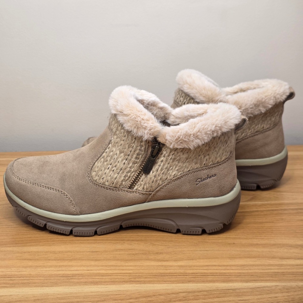 New Women's Skechers 167329/DKNT Easy Going Warmhearted Ankle Boots‎ Size 9
